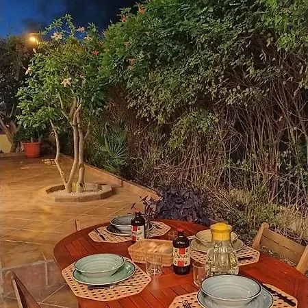 Bouganville Vakantiehuis Olmedo